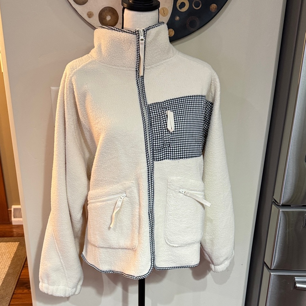 Elegant Cream Teddy Jacket with Black Details